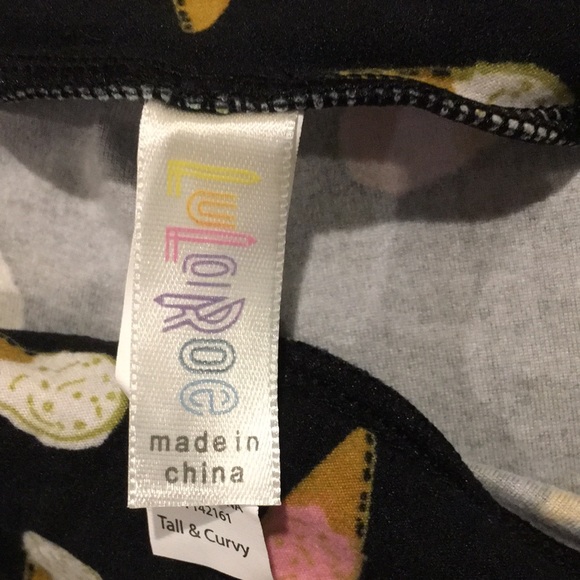 Lularoe Ice Cream Cone Black Leggings NWOT size Large Tall & Curvy - Picture 9 of 13